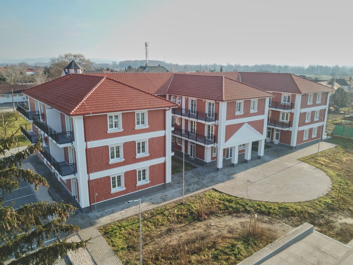Štýlový priestor pre kozmetický salón – 29,92 m², obec Iža, prízemie novostavby