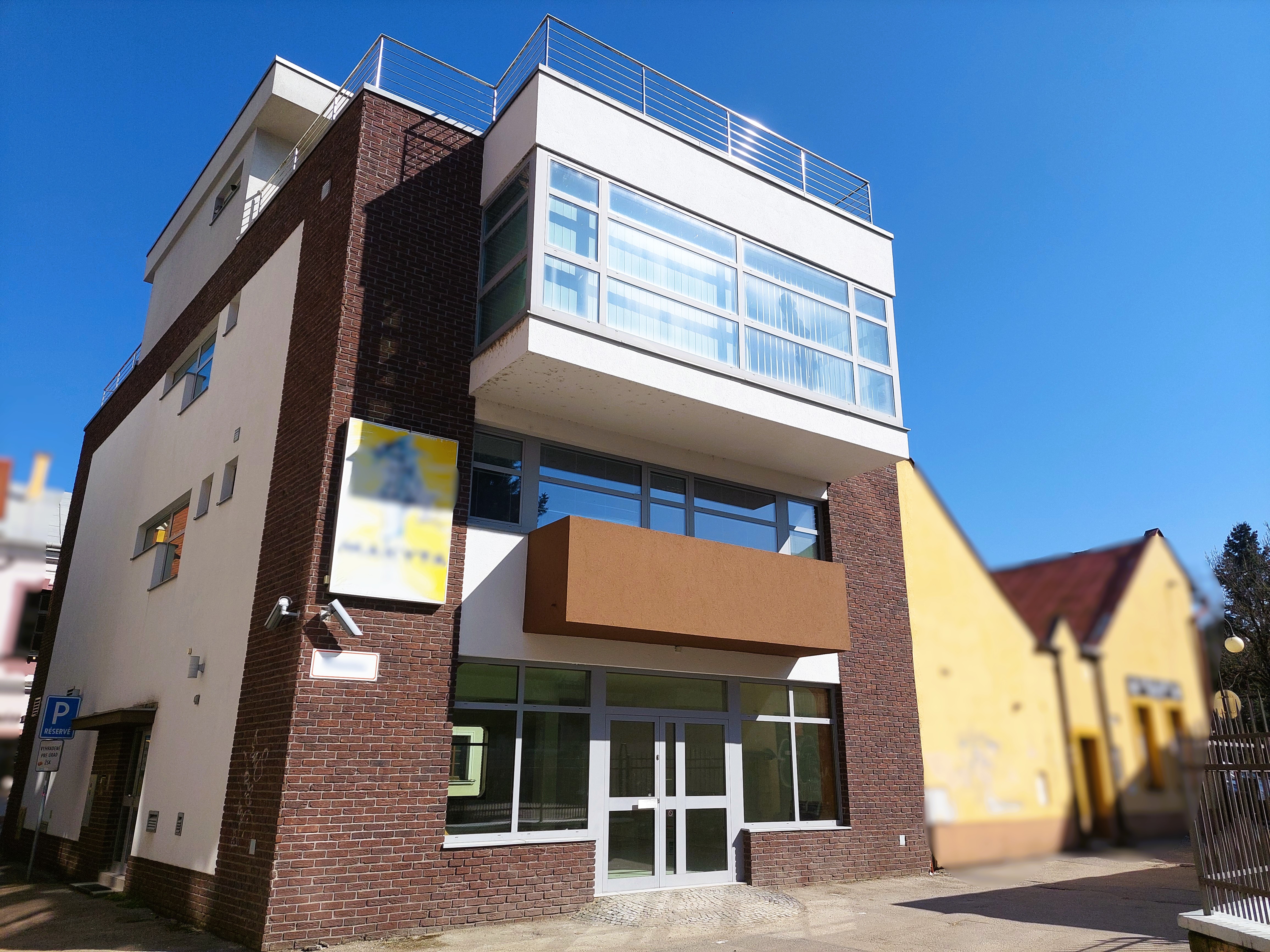 EXKLUZÍVNE! Moderný komerčný priestor, Žilina - Centrum