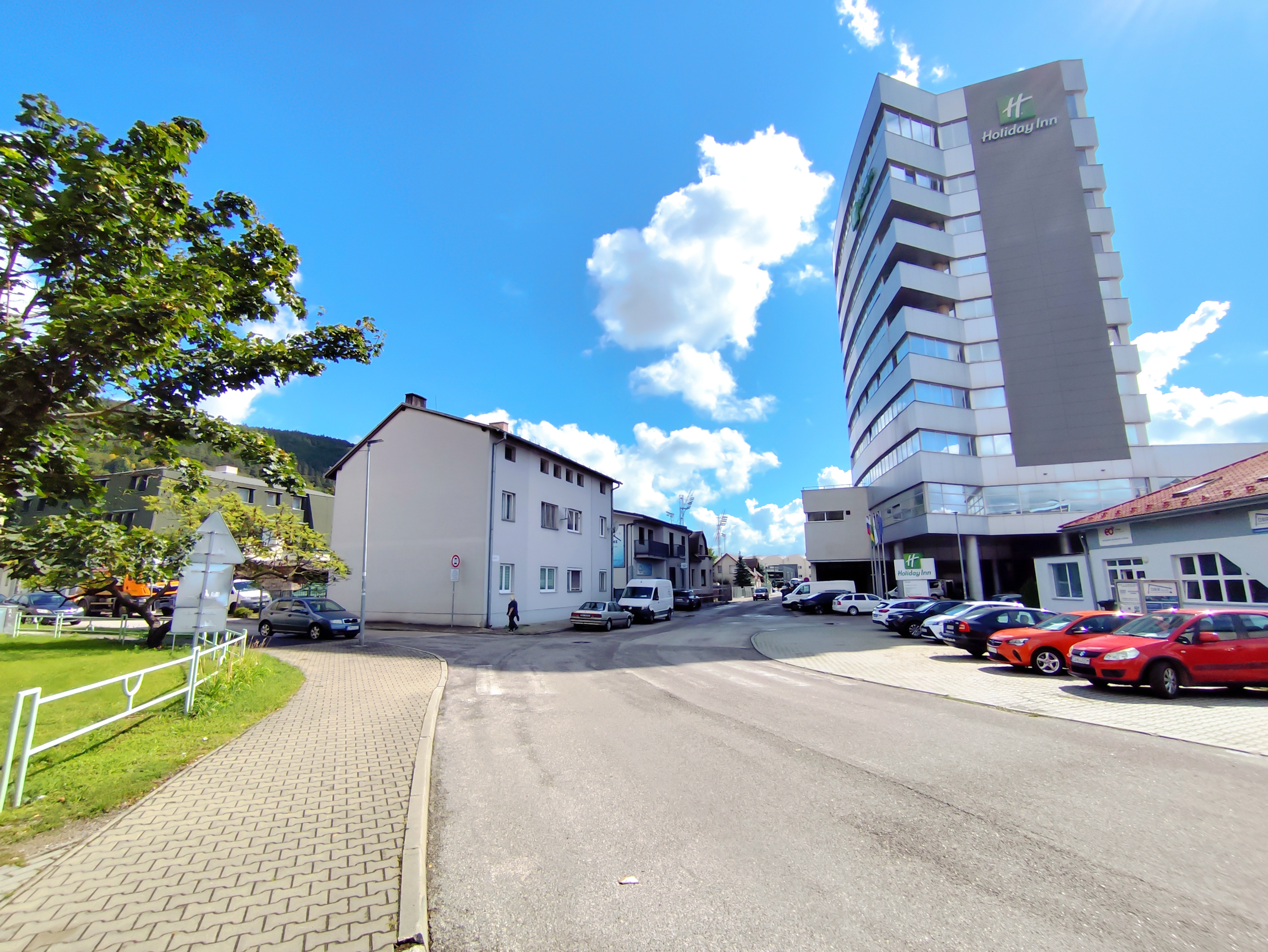 Kompletne zariadený byt pri Holiday Inn, skvelé bývanie aj investícia