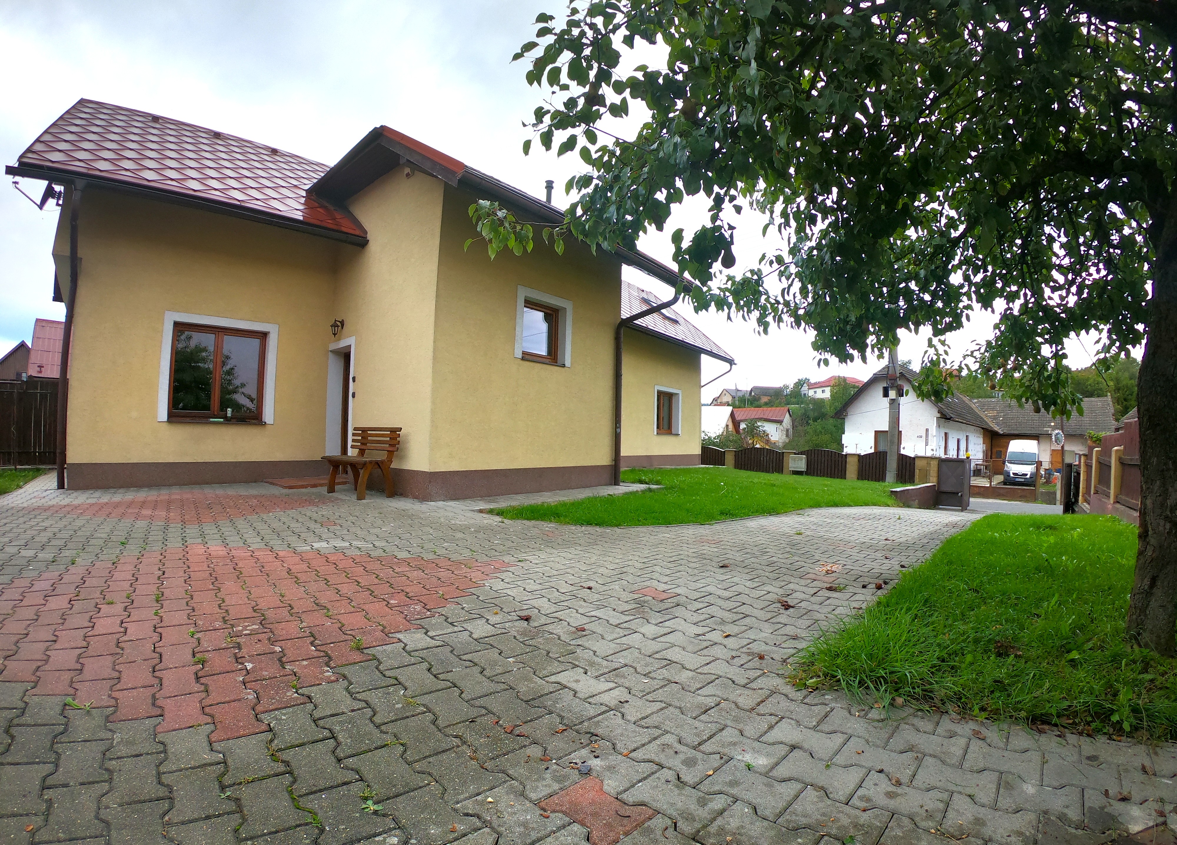 *Exkluzívne* útulný 5-izbový dom v Kysuckom Lieskovci