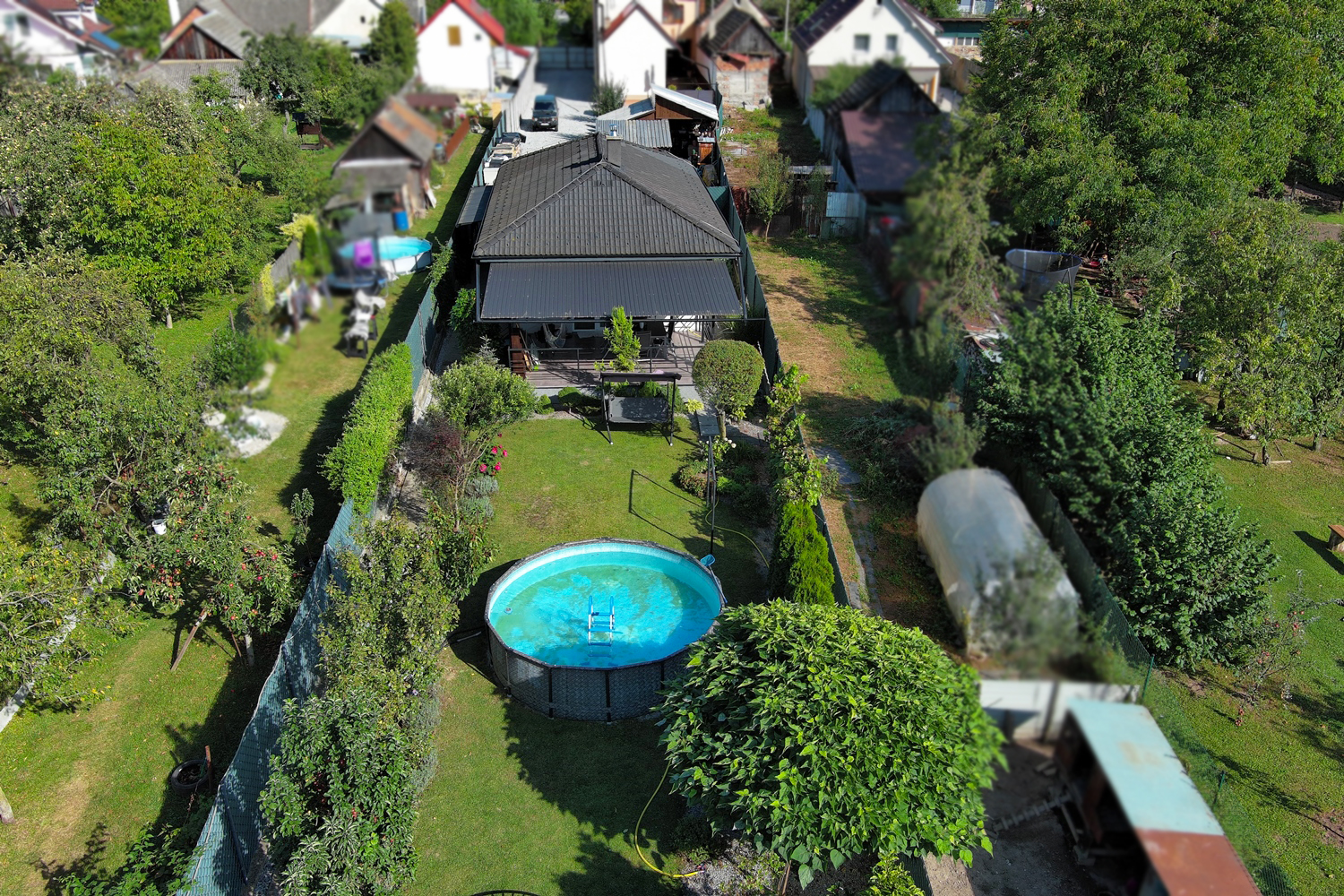Útulný rodinný dom s upravenou záhradou: 4-izbový bungalov, predaj, Beluša pri Púchove, Cena: 299.000€