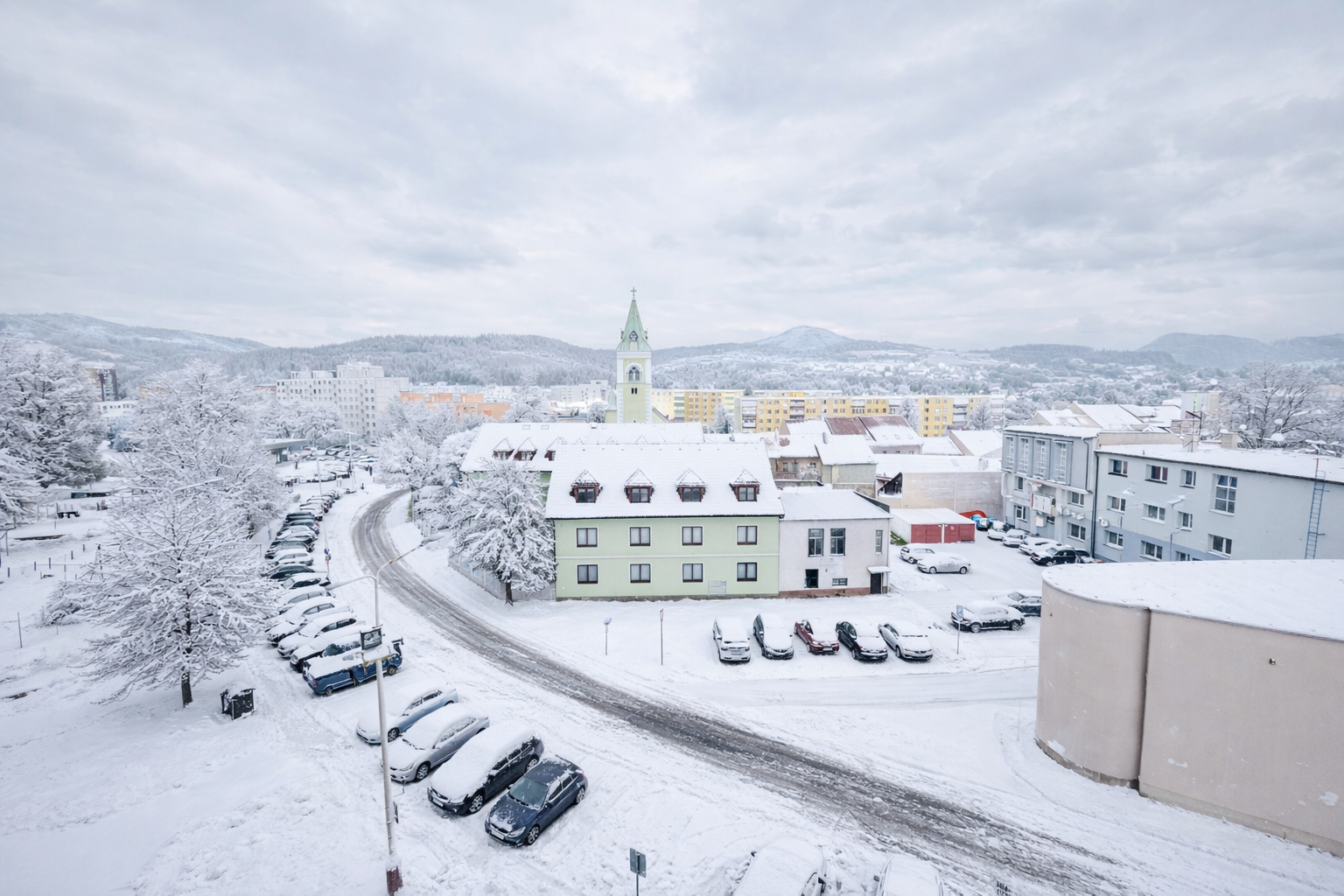 3 izbový apartmán 118 m2 centrum Kysucké Nové Mesto 159.999 €