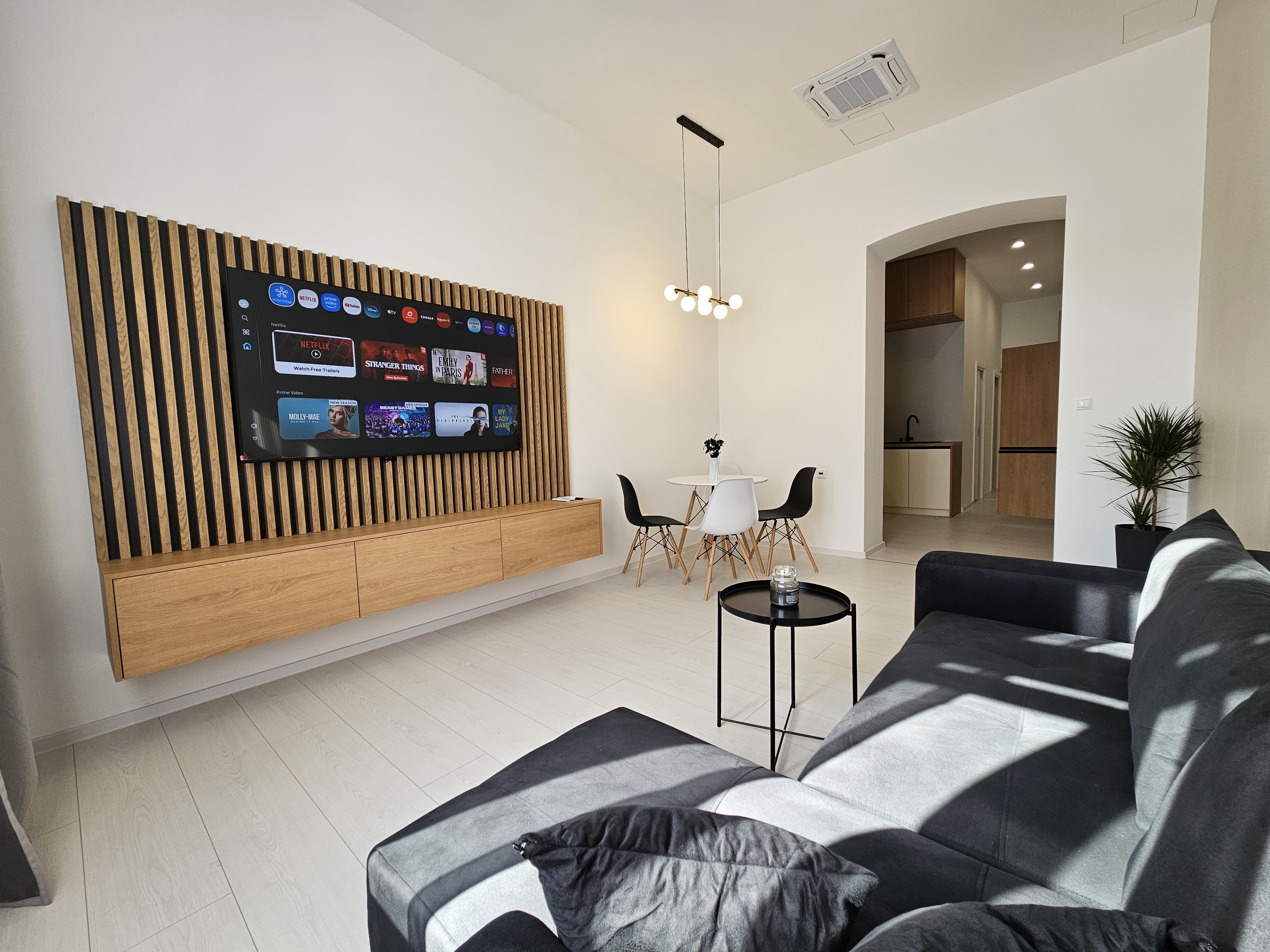  Bývanie priamo na pešej zóne, nový 2-izbový byt s parkovaním