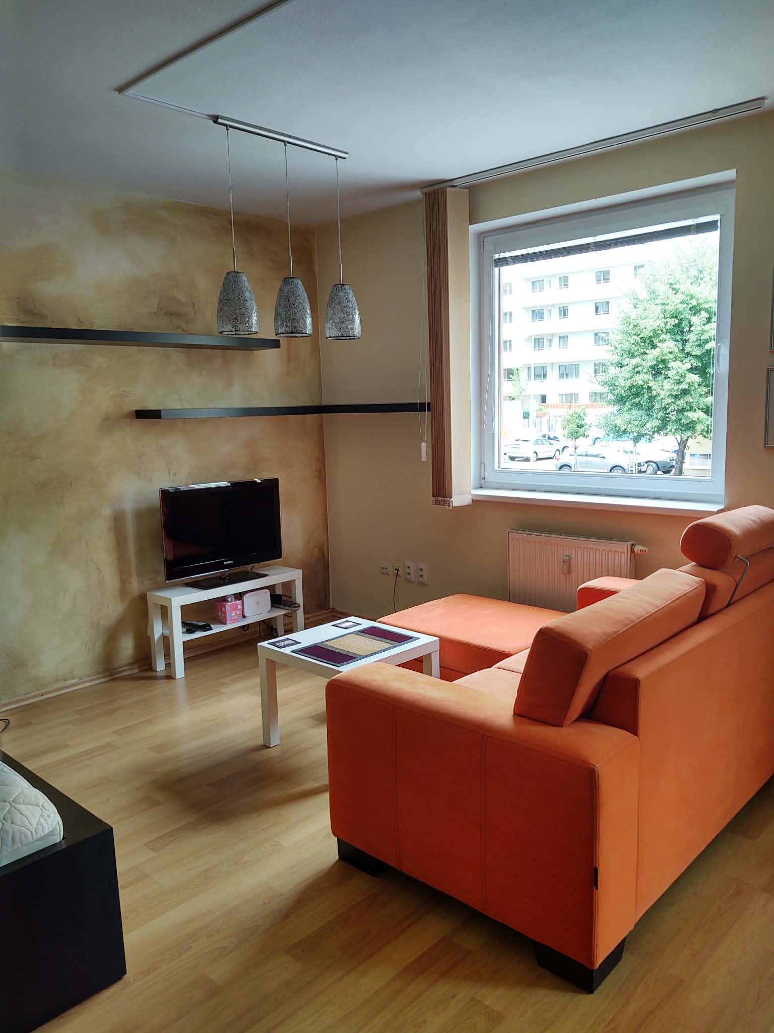 Veľký 1-izbový byt 49 m² s lodžiou, parkovaním a pivnicou, Na križovatkách - Ružinov, 215 000 €